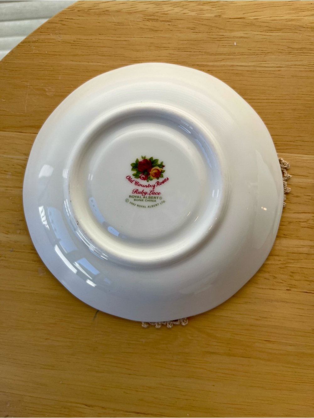 Royal Albert & Roslyn Bone China Teacup Set - Picture 10 of 11